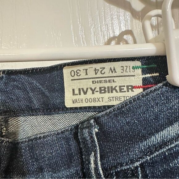 A21- DIESEL Livy Biker Jeans Size 24W x 30L. H2H 35 - Picture 2 of 6